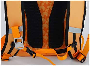 ​​Chest + waist straps for stability​​