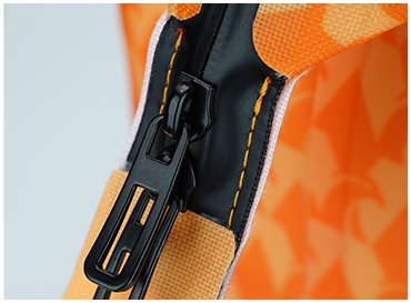 ​​Waterproof and airtight zipper